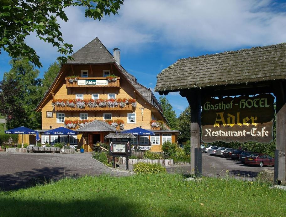 Hotel Adler Bärental in Feldberg im Schwarzwald mit Hund