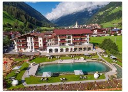 Aussenansicht des Alpeiner Nature Resort in Tirol