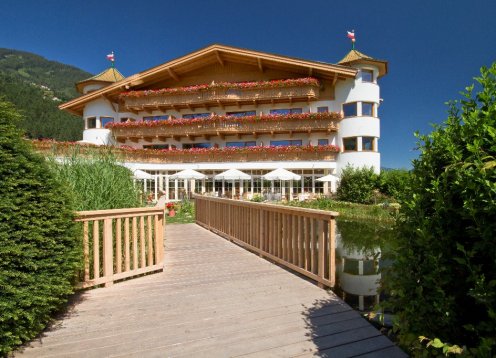 Garten Hotel Magdalena in Ried im Zillertal - Hund erlaubt