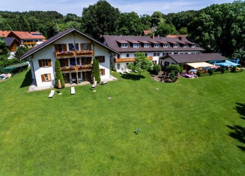 Landhotel & Restaurant Huber am See - Hund erlaubt