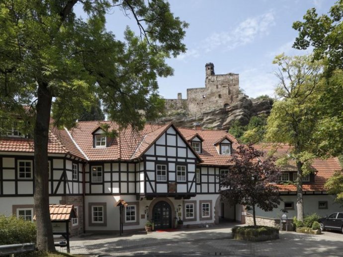 Relais & Châteaux Hardenberg BurgHotel Nörten-Hardenberg- Hund erlaubt