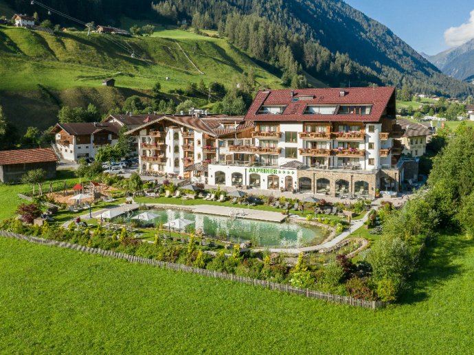 Alpeiner Nature Resort Tirol - Urlaub mit Hund Neustift im Stubaital