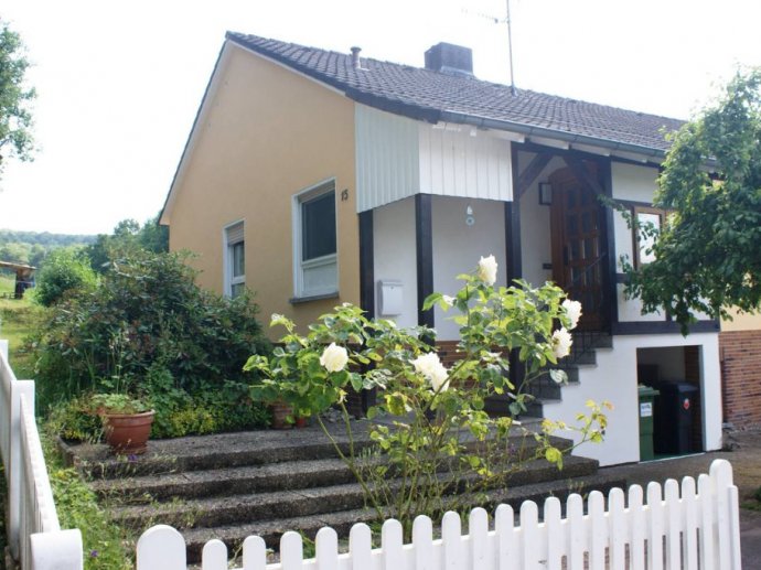 Ferienhaus im Odenwald, Garten 1,50 m umzäunt